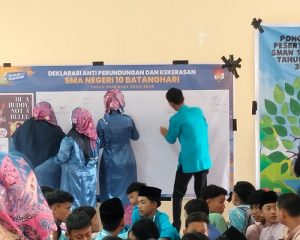 SMA 10 Batanghari Deklarasi Anti Perundungan
