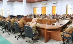 Evaluasi Kinerja Pegawai, Sekretariat DPRD Gelar Rapat Internal