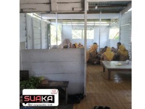 Pagi Apel, Siangnya Mangkir: Pegawai Santai di Warung, Satpol PP Hilang Entah ke Mana